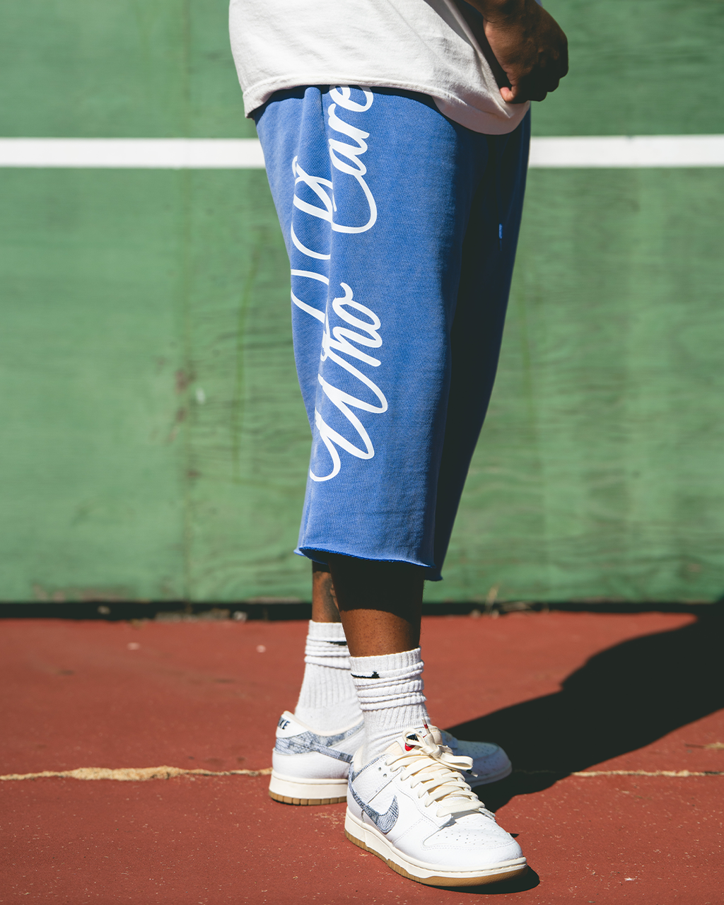 (PRE-ORDER) WC CURSIVE 3/4 SWEATS - FADED ROYAL