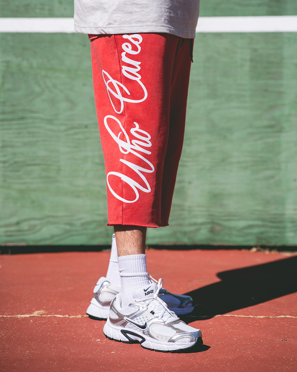 (PRE-ORDER) WC CURSIVE 3/4 SWEATS - FADED CHERRY