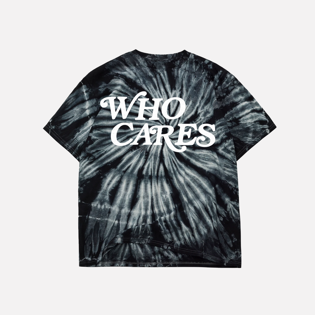 WC SCRIPT TIE DYE TEE - BLACK SPIRAL